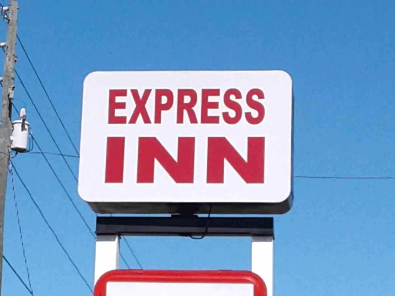 Express Inn & Suites - 5 Miles From St Petersburg Clearwater Airport Экстерьер фото